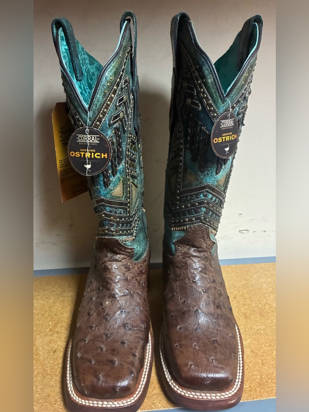 Corral L8054 Women’s Size 8 Genuine Ostrich Cowboy Boots Brown Turquoise Studded